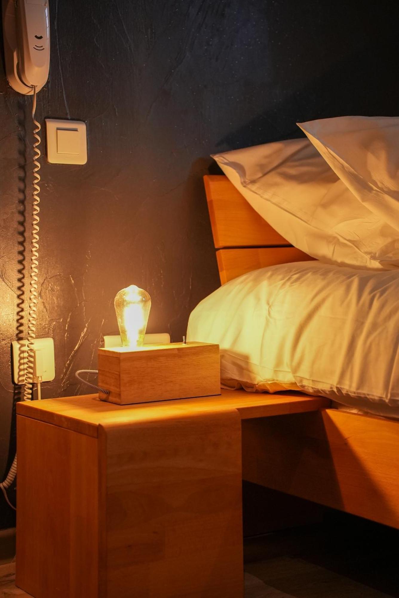 Hotel Logis Le Relais De La Voie Sacree Issoncourt Zewnętrze zdjęcie