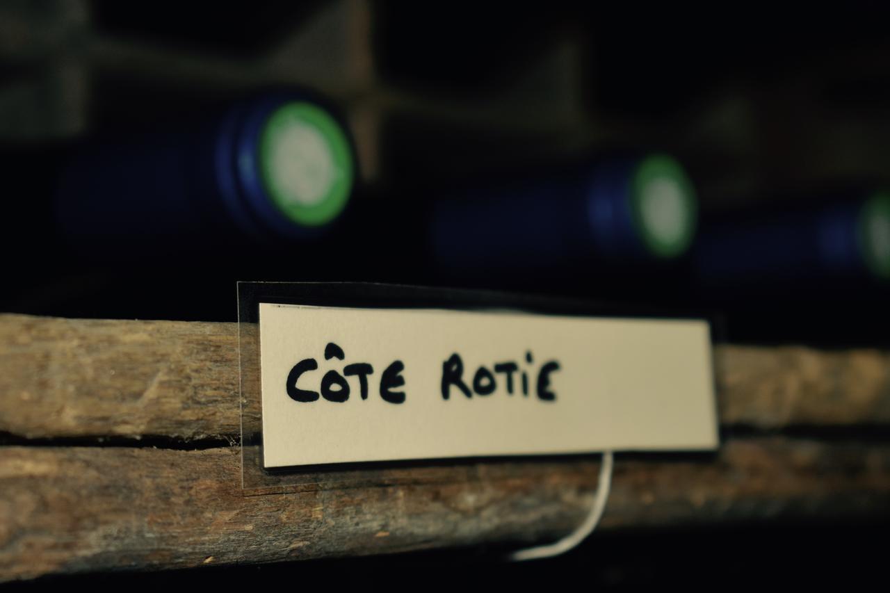 Hotel Logis Le Relais De La Voie Sacree Issoncourt Zewnętrze zdjęcie